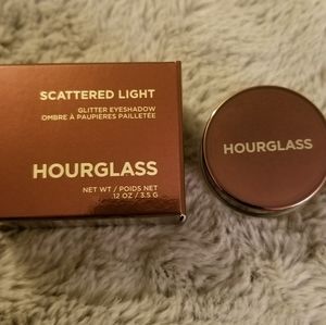 HOURGLASS SCATTERED LIGHT GLITTER EYESHADOW SMOKE